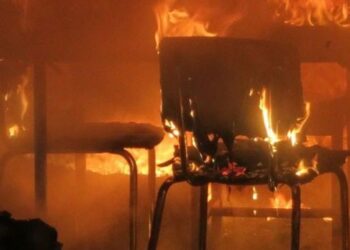 Thiès : Il lui promet la main de sa fille et la marie à un autre: le maçon met feu à la chambre du vieux