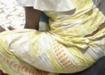 Elle lacére la maîtresse de son mari, l’affaire atterrit au tribunal