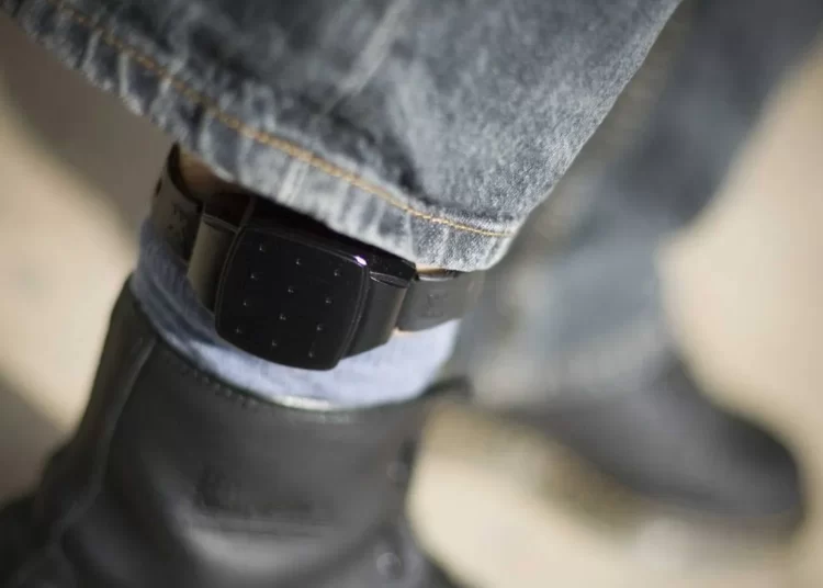 Le premier sénégalais à porter le bracelet électronique est enfin connu