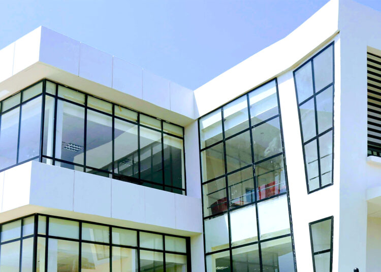 L’Université Virtuelle du Sénégal rebaptisée “Université Numérique Cheikh Hamidou Kane”