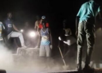 Gadapara : Un cadavre retrouvé hors de sa tombe