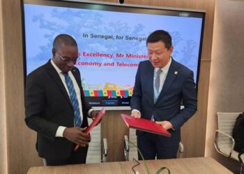 Numérique: Moussa Bocar Thiam signe un mémorandum avec Huawei