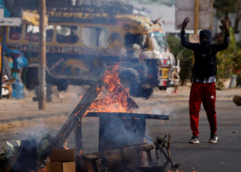 Apres la guérilla urbaine, Sonko appelle à une désobéissance civile