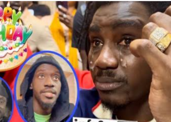 Anniversaire de Wally Seck : l’hôte du jour agréablement surpris par Bambaly et Benjamin (vidéo)