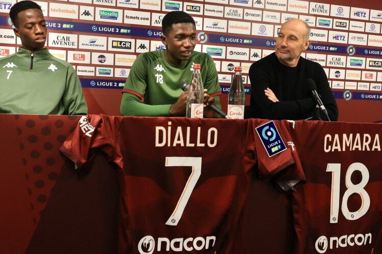 Présentation officielle des jeunes talents sénégalais Lamine Camara et Papa Amadou Diallo après leur transfert à FC Metz