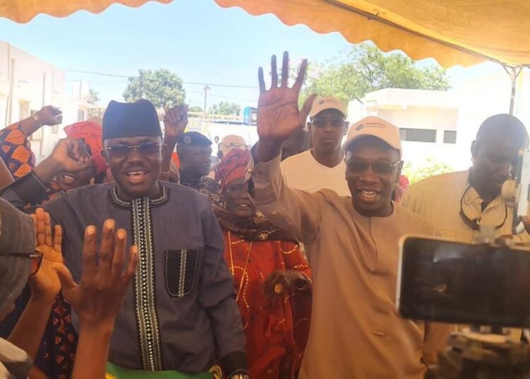 Rejoignez la révolution numérique avec la Caravane Sénégal Connect et le Ministre Moussa Bocar Thiam : La jeunesse est au cœur de l’action ! (Vidéo)