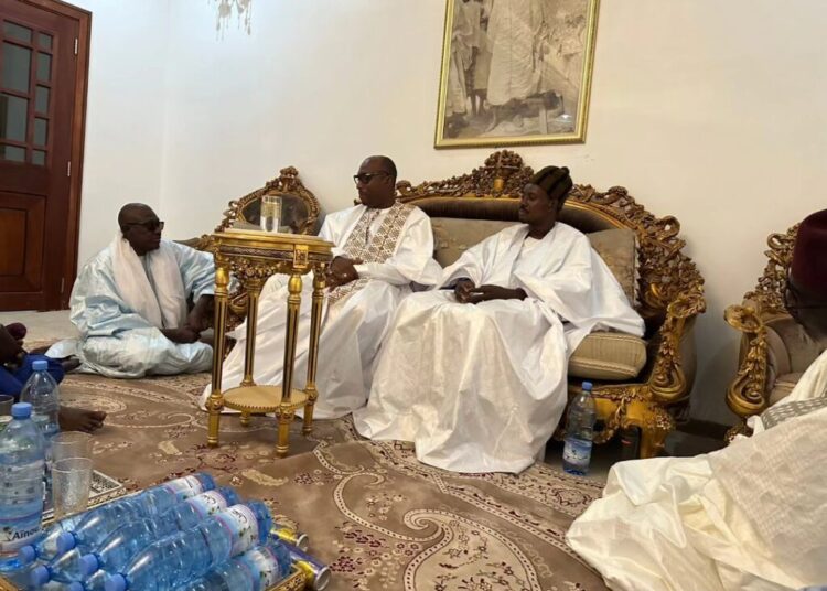 Après avoir dézingué Sonko, Barth en ziar à Touba ! (Photos)