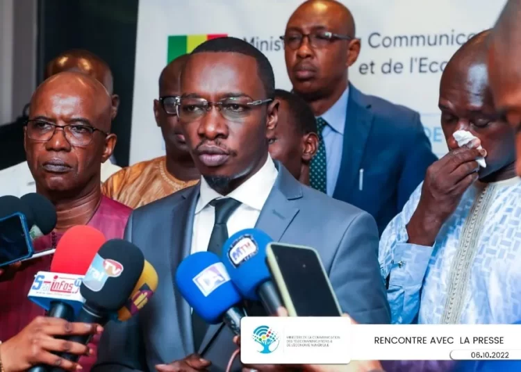 Moussa Bocar Thiam : “Il n’y a aucun plan de licenciement à La Poste”