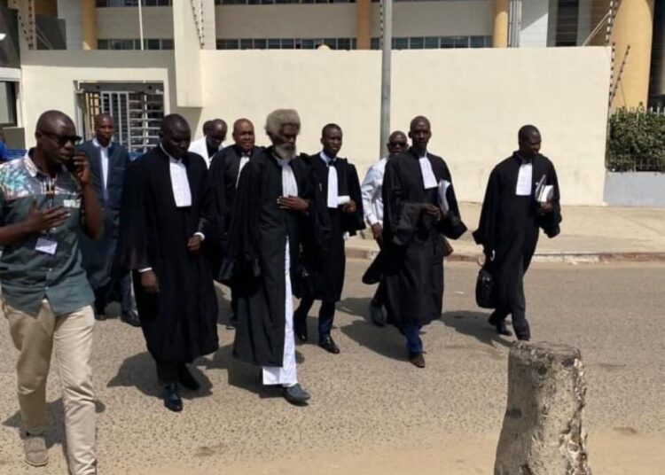 Réaction des avocats de Sonko : “Ousmane Sonko ne peut pas être candidat à la compétition électorale de 2024.”