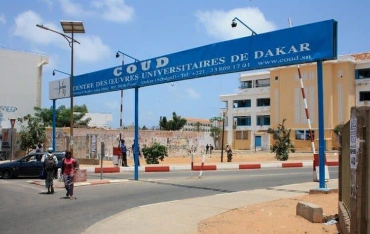 Macky Sall demande une « reprise effective » des enseignements universitaires