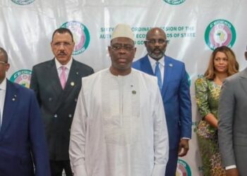 CEDEAO : Les chefs d’État encensent Macky Sall et invitent les acteurs politiques sénégalais à “s’abstenir de toute violence”
