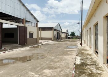 Abdou Karim Fofana inaugure le nouveau complexe du marché sous régional de Diaobé