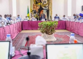 Vacances gouvernementales : Macky « confine » ses ministres