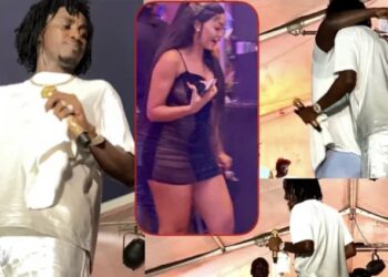 (Vidéo) – Accompagné de filles s€xy : Ahmed Cissé arrose Waly Seck de billets de banque !