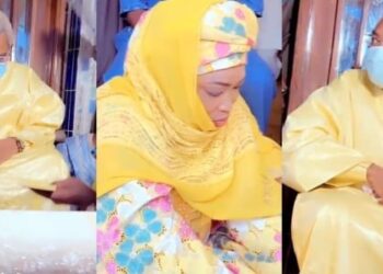 (Vidéo) - 5 millions F CFA, montres de luxe, Getzner : Sokhna Fatou Bintou Pouye remet un impressionnant hadiya à son époux, Serigne Abdou Karim Mbacké !