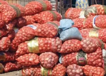 Hausse des prix de l’oignon : Les fortes mesures du ministre du Commerce