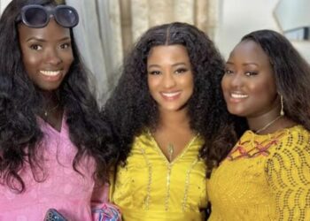 Les filles de Aziz Ndiaye accueillent Aïcha Rassoul avec une folle ambiance (Vidéo)