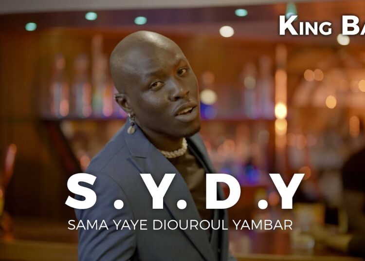 Clip : Ngaaka Blinde répond à Ara « Sama Yaye Diouroul Yambar »