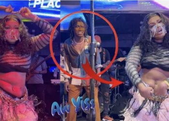 Danse hot et s€xy: Quand Ndeye Ndiaye Banaya séduit Waly Seck sur sa scène