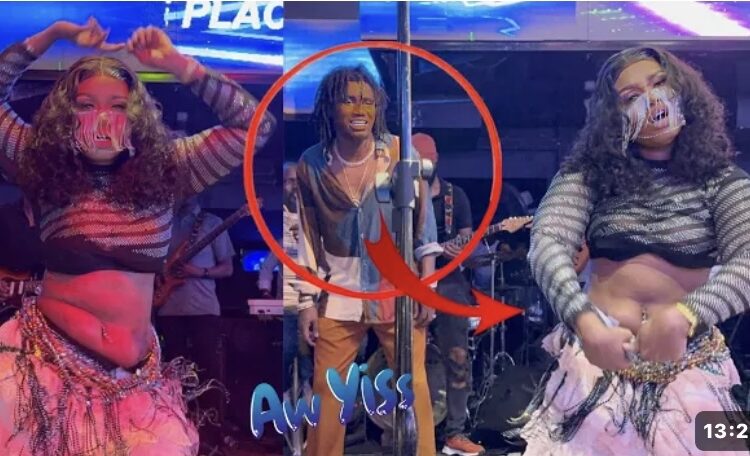 Danse hot et s€xy: Quand Ndeye Ndiaye Banaya séduit Waly Seck sur sa scène