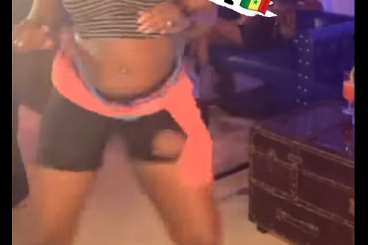Du jamais vu, crop-top, culotte, “Bin-Bin”, cette fille casse internet (Vidéo)