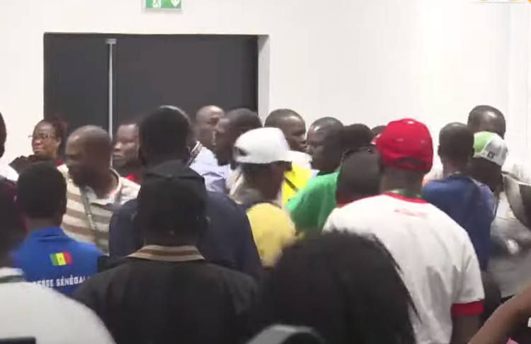(Vidéo)- Conférence de presse de Kaba Diawara : journalistes sénégalais et guinéens ont failli en venir aux mains !