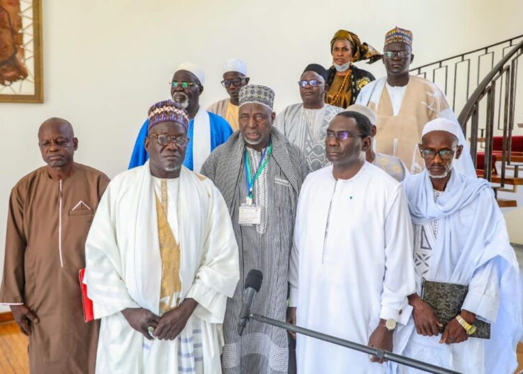 Report du scrutin : L’Association des chefs de village invite la classe politique au dialogue