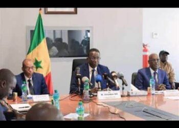 Réunion ministérielle avec la communauté universitaire : Le Premier ministre prend 11 recommandations phares