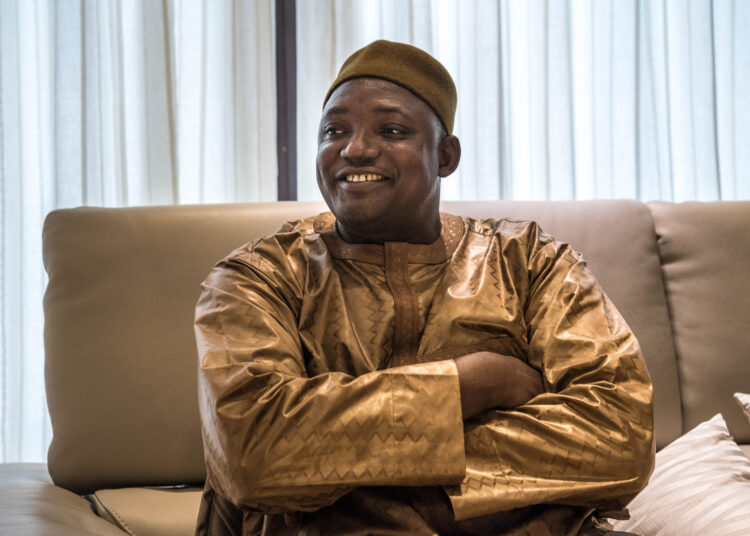 Présidentielle 2024 du Sénégal : Adama Barrow félicite Bassirou Diomaye Faye