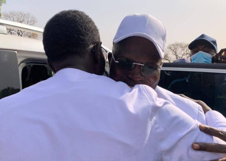 Présidentielle 2024 : Rencontre des candidats Khalifa Ababacar Sall et Amadou Ba à Sarabassi (Kolda)