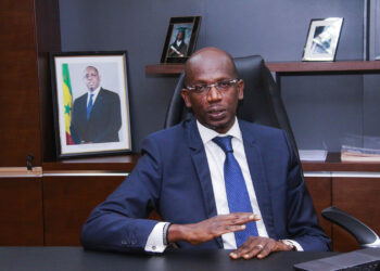 Lansana G. Sakho : « Nous allons vers des lendemains très difficiles avec une service de la dette intenable jusqu’en 2029 »