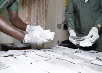 Goudomp : Saisie de billets noirs d’une contrevaleur de 05 milliards CFA